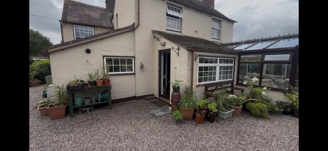 Host family in Midlands United Kingdom